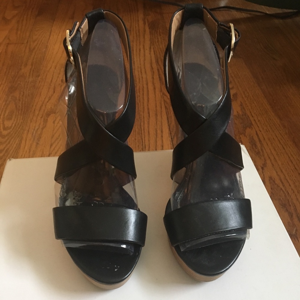🍌Banana Republic Wedge Heels - Picture 2 of 7